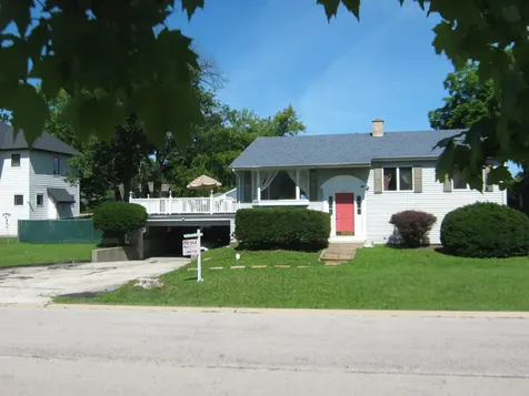 1007 Prairie Lawn Road Glenview IL 60025