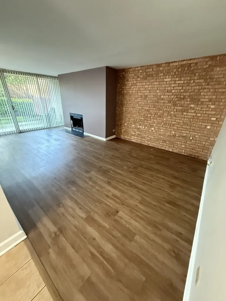 6000 Oakwood Drive Lisle IL 60532