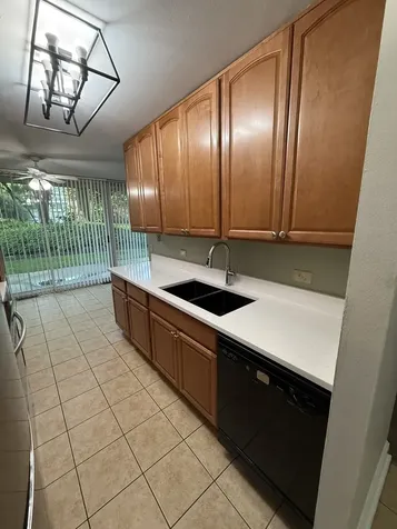 6000 Oakwood Drive Lisle IL 60532