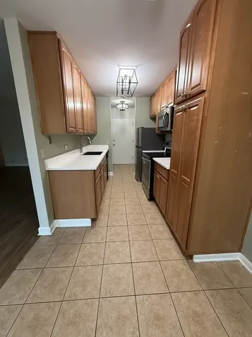 6000 Oakwood Drive Lisle IL 60532