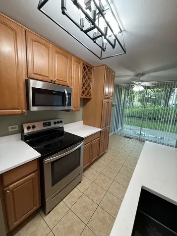 6000 Oakwood Drive Lisle IL 60532