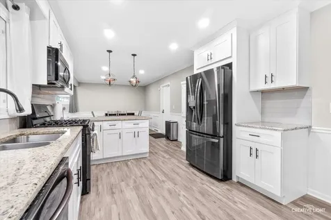 2160 West Illinois Avenue Aurora IL 60506