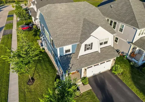 10 Nelson Lane Hawthorn Woods IL 60047