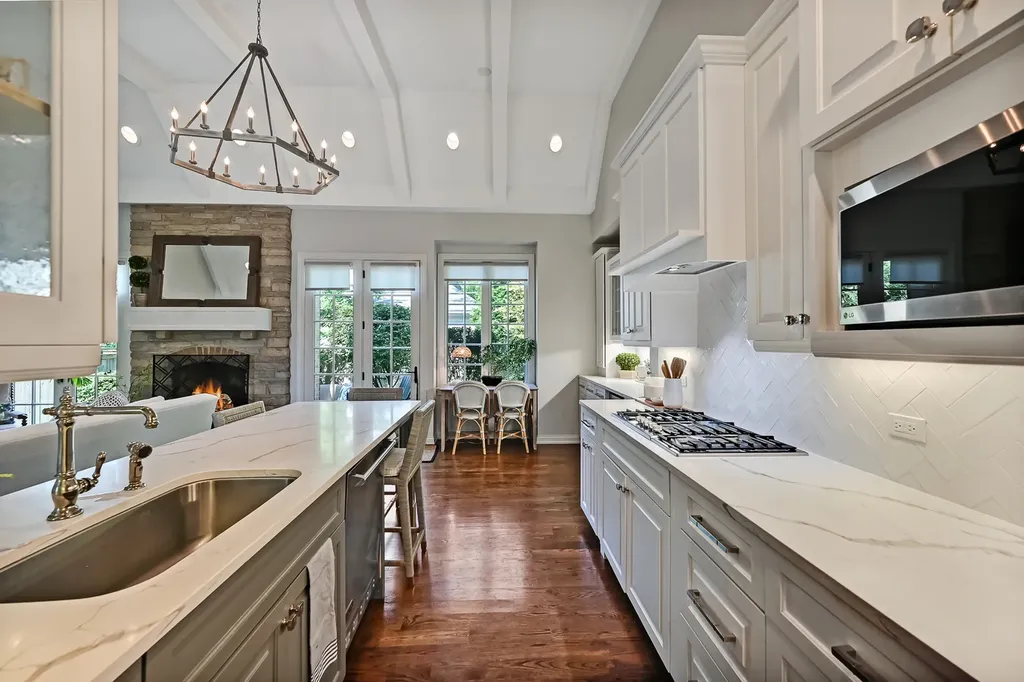 740 Phillippa Street Hinsdale IL 60521