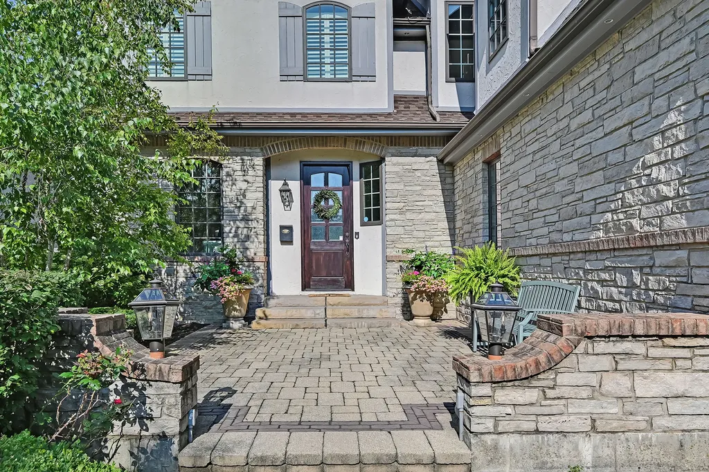 740 Phillippa Street Hinsdale IL 60521