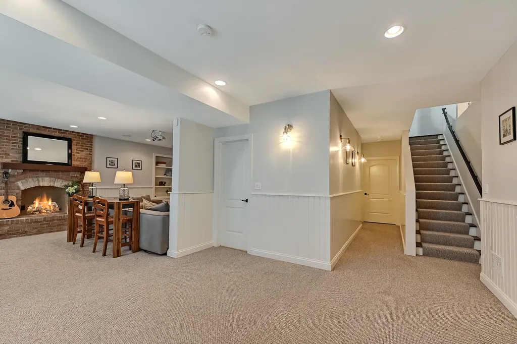 740 Phillippa Street Hinsdale IL 60521