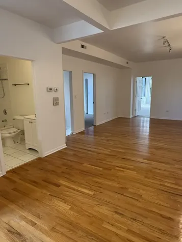 5726 South King Drive Chicago IL 60637