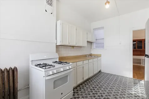 2839 North Clark Street Chicago IL 60657