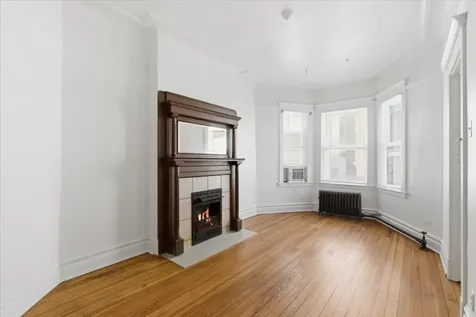 2839 North Clark Street Chicago IL 60657