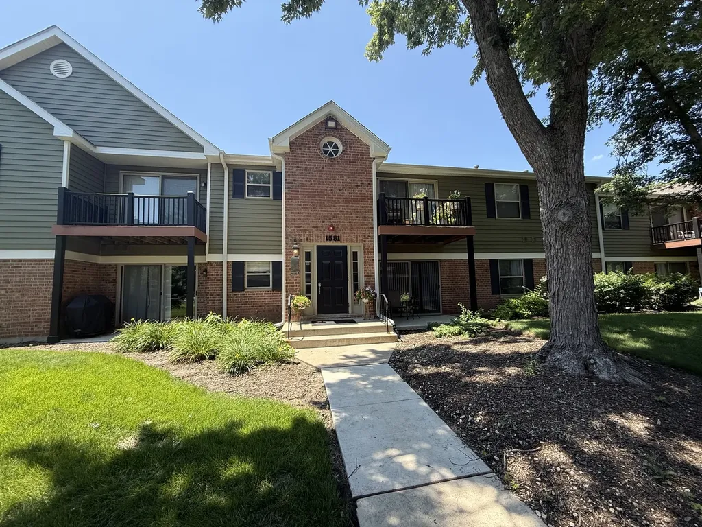 1581 Raymond Drive Naperville IL 60563