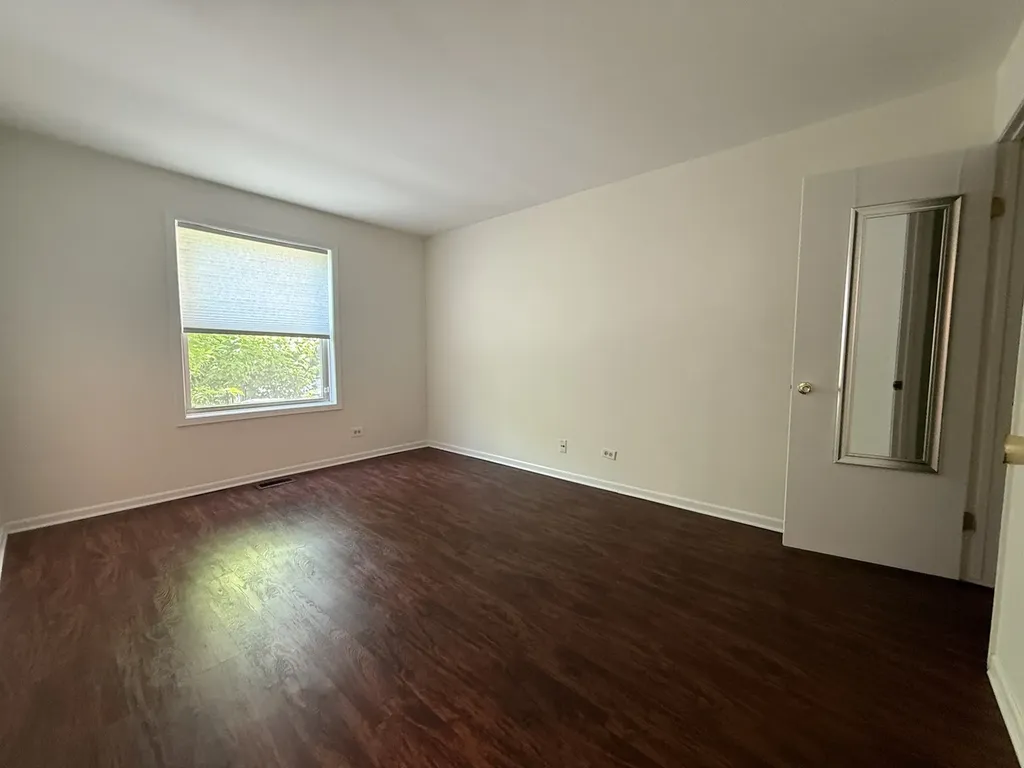 1581 Raymond Drive Naperville IL 60563
