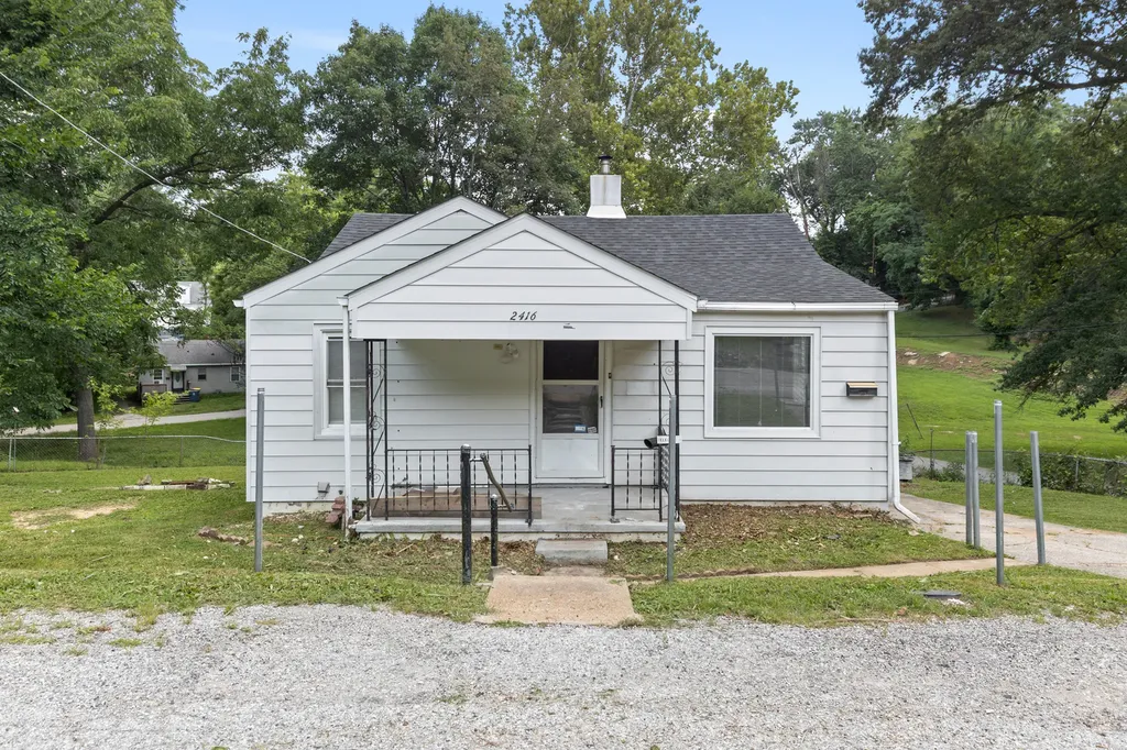 2416 Arthur Street Alton IL 62002