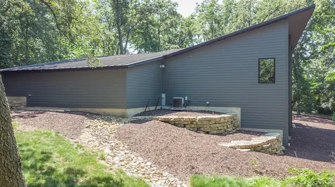 8383 West Mound Road Lena IL 61048