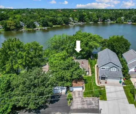 24060 North Lakeside Drive Lake Zurich IL 60047