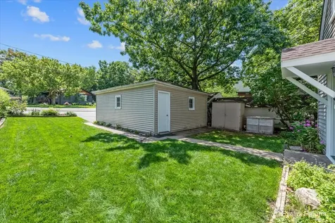 24060 North Lakeside Drive Lake Zurich IL 60047