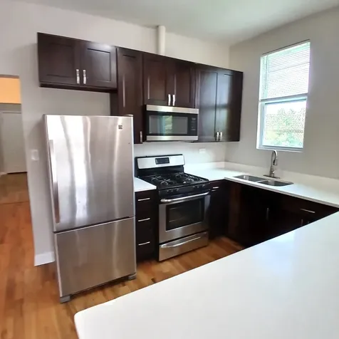 3614 West Mclean Avenue Chicago IL 60647
