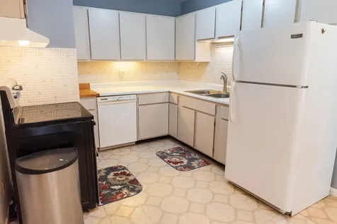 873 Yorkshire Lane Crystal Lake IL 60014