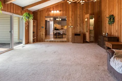 873 Yorkshire Lane Crystal Lake IL 60014
