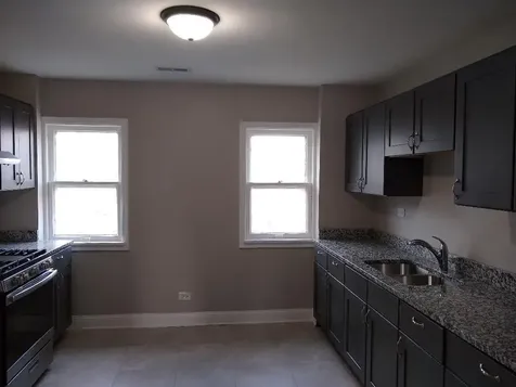 472 North Spring Street Elgin IL 60120