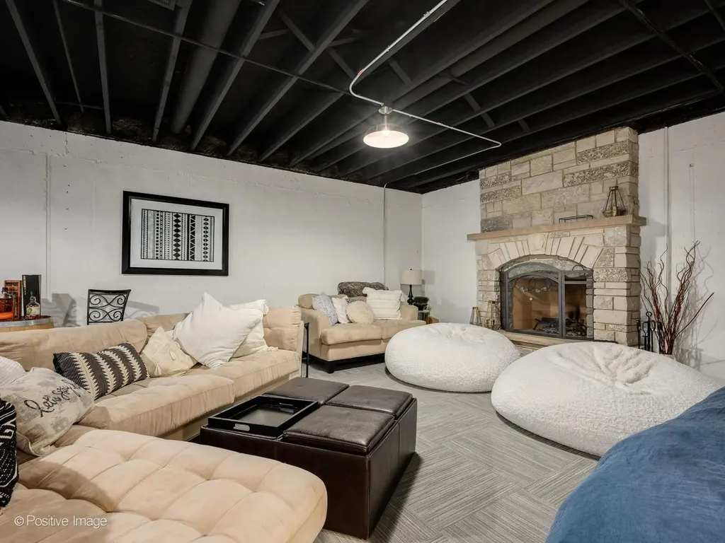 21017 Stratford Court Mokena IL 60448