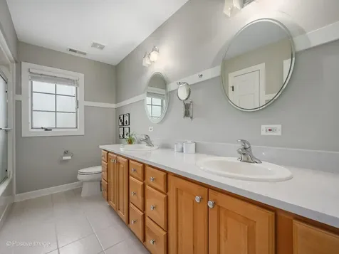 21017 Stratford Court Mokena IL 60448