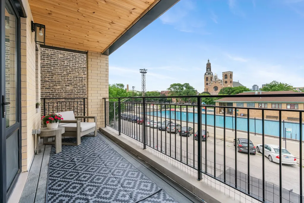 1300 North Cleaver Street Chicago IL 60642