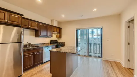 1734 West Estes Avenue Chicago IL 60626