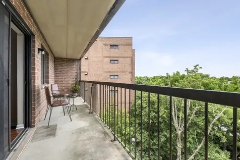 5980 Lake Bluff Drive Tinley Park IL 60477