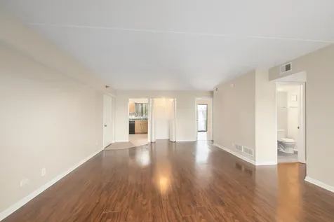 5980 Lake Bluff Drive Tinley Park IL 60477
