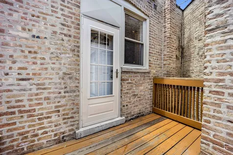 1457 West Thome Avenue Chicago IL 60660