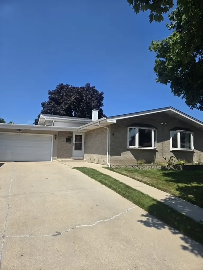 7928 Arcadia Street Morton Grove IL 60053