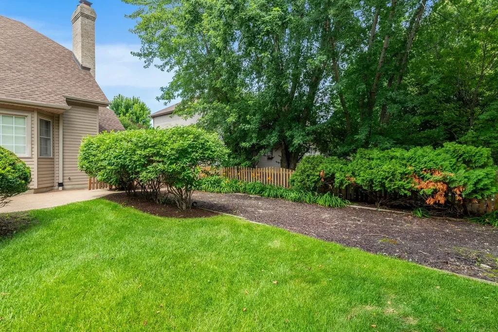 2660 Hoddam Road Naperville IL 60564