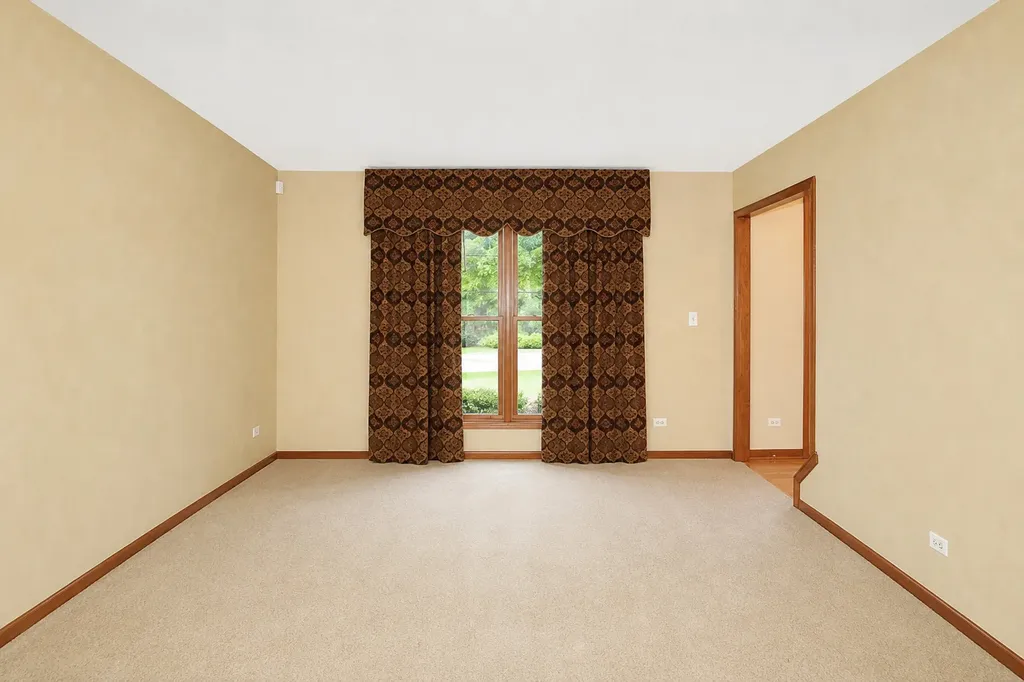 2660 Hoddam Road Naperville IL 60564