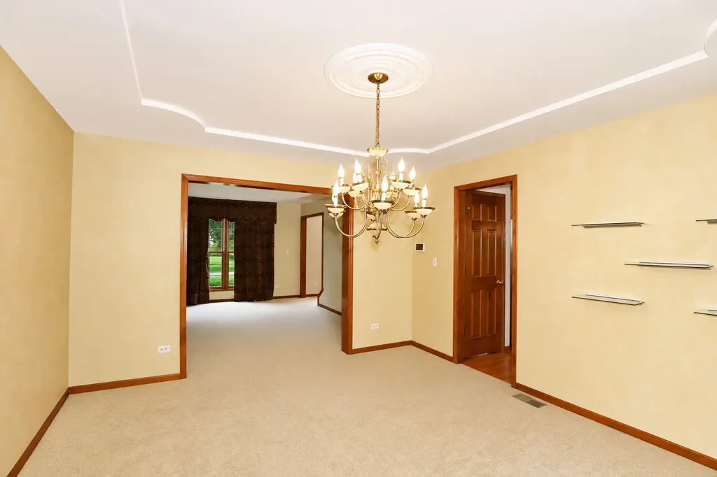 2660 Hoddam Road Naperville IL 60564