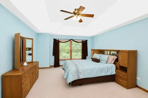 2660 Hoddam Road Naperville IL 60564