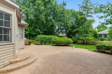 2660 Hoddam Road Naperville IL 60564