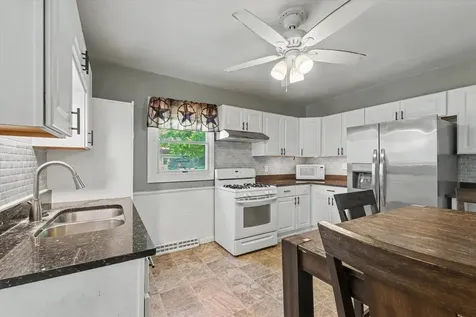 708 West Water Street Farmer City IL 61842