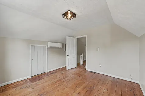 708 West Water Street Farmer City IL 61842