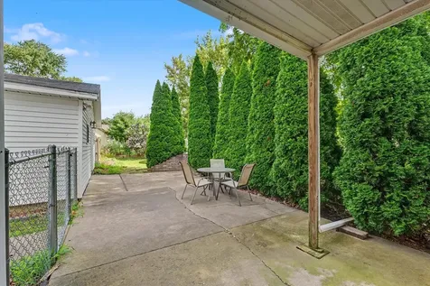 708 West Water Street Farmer City IL 61842