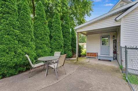 708 West Water Street Farmer City IL 61842