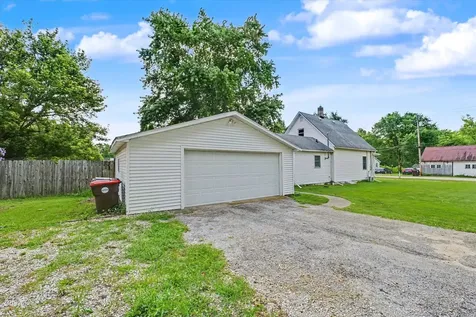 708 West Water Street Farmer City IL 61842