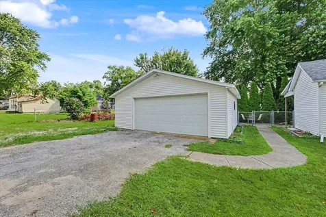 708 West Water Street Farmer City IL 61842