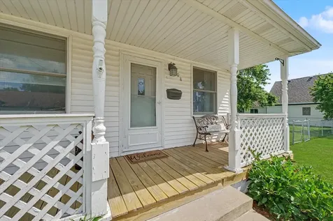 708 West Water Street Farmer City IL 61842