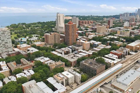 5302 North Winthrop Avenue Chicago IL 60640