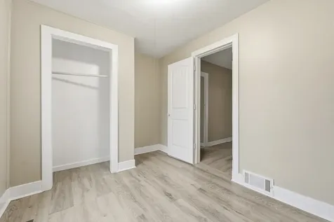 523 Batavia Avenue Aurora IL 60506