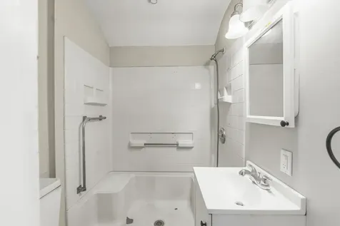 523 Batavia Avenue Aurora IL 60506