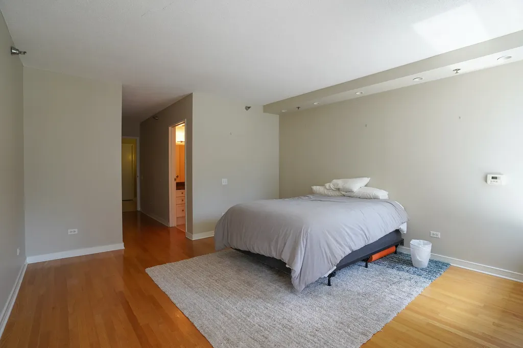 512 North Mcclurg Court Chicago IL 60611