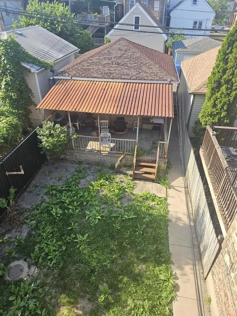 2144 West 19th Street Chicago IL 60608