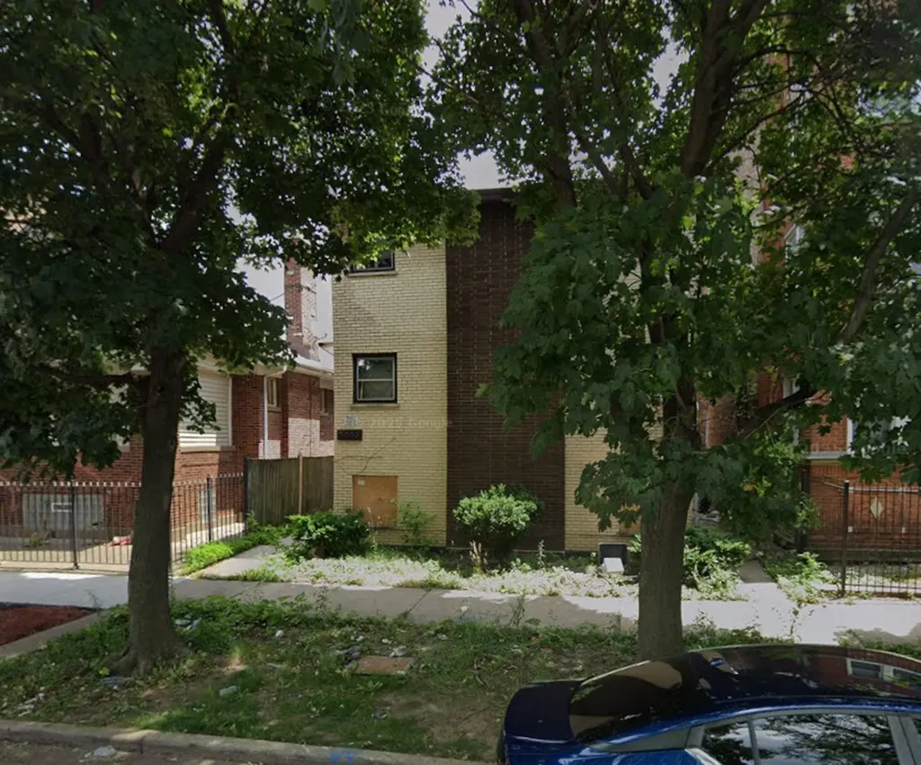 8045 South Carpenter Street Chicago IL 60620