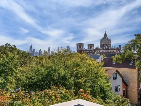1950 North Honore Street Chicago IL 60622